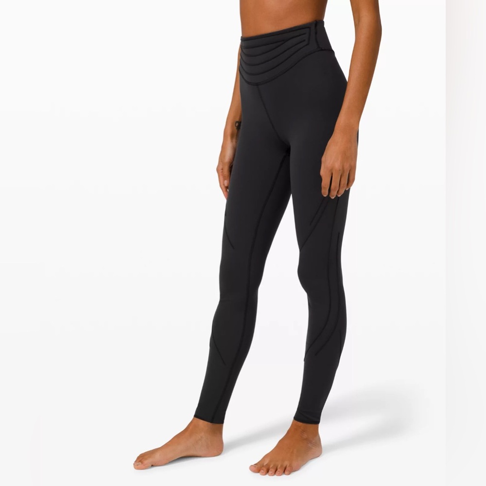 Lululemon Get in Line Super High-Rise Tight Sz 4